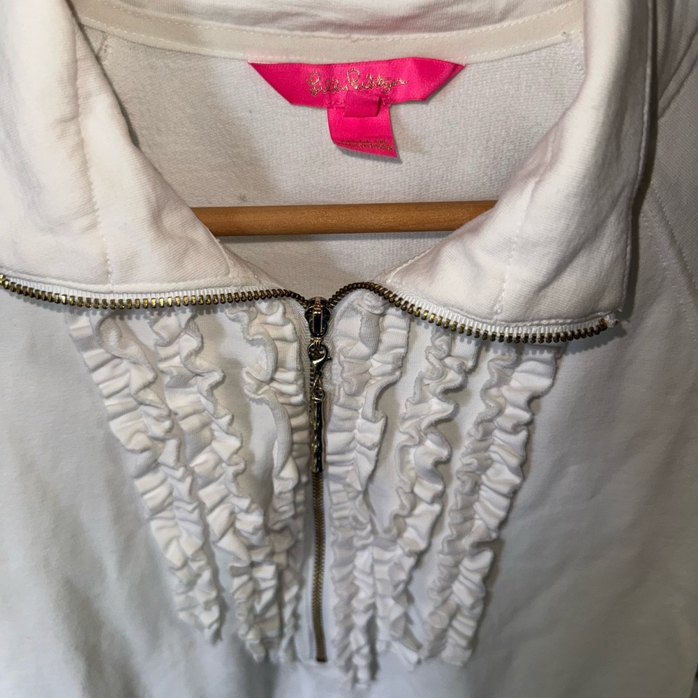 White Lilly Pulitzer Popover with Ruffled Front Size Small - Picture 4 of 4